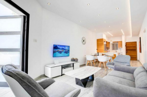 The Apollo - Luxury Apt